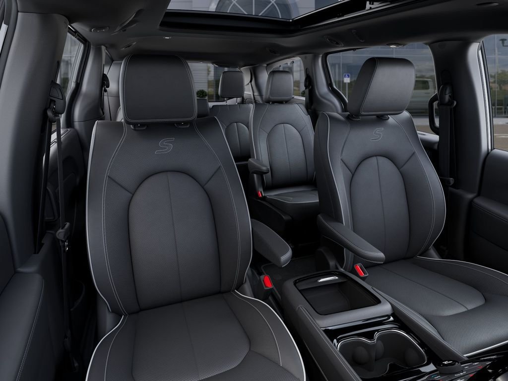 New 2026 Chrysler Pacifica Limited w/ S Appearance Package AWD/4WD image 16