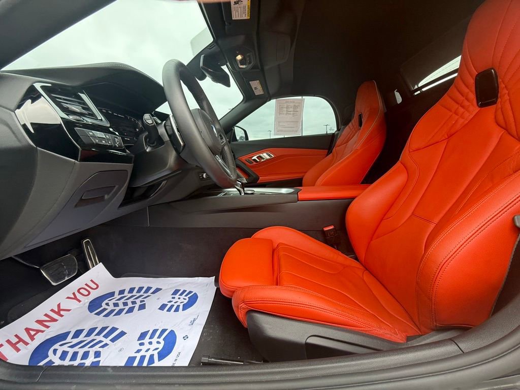 Used 2024 BMW Z4 M40i w/ Premium Package image 30