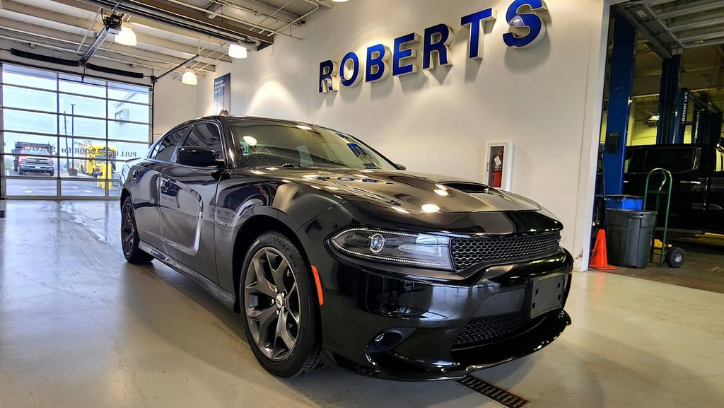 Used 2019 Dodge Charger R/T w/ Driver Confidence Group image 2