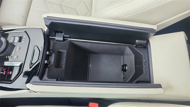 Used 2025 BMW i5 xDrive40 image 56