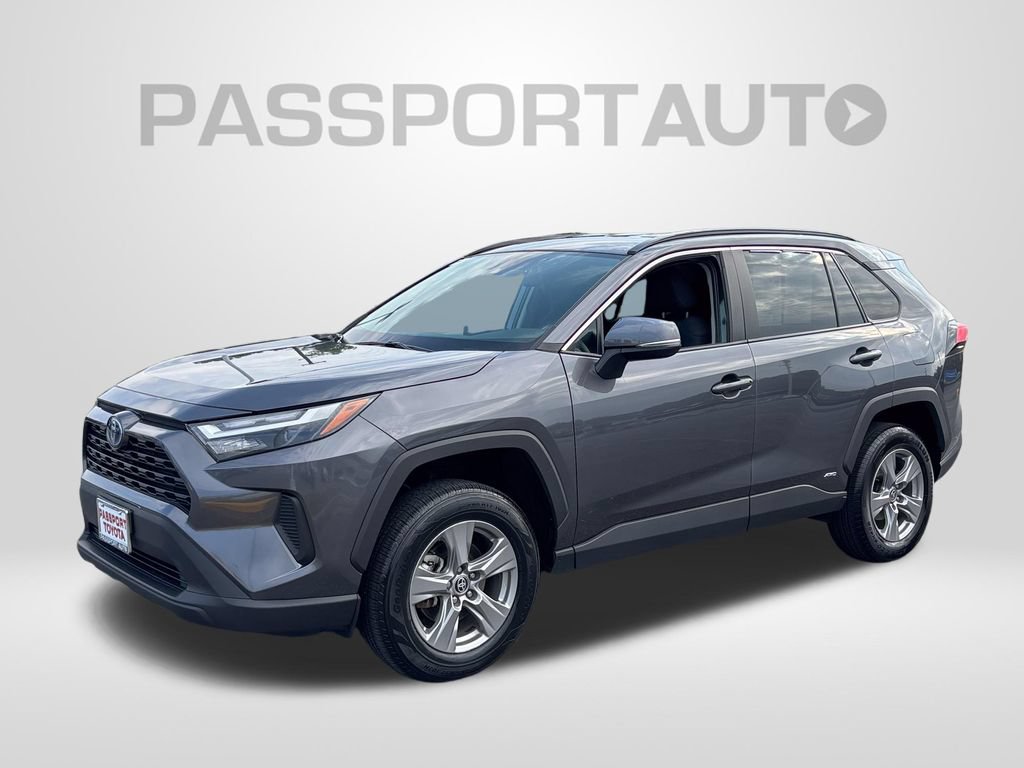 Used 2024 Toyota RAV4 LE AWD/4WD image 1
