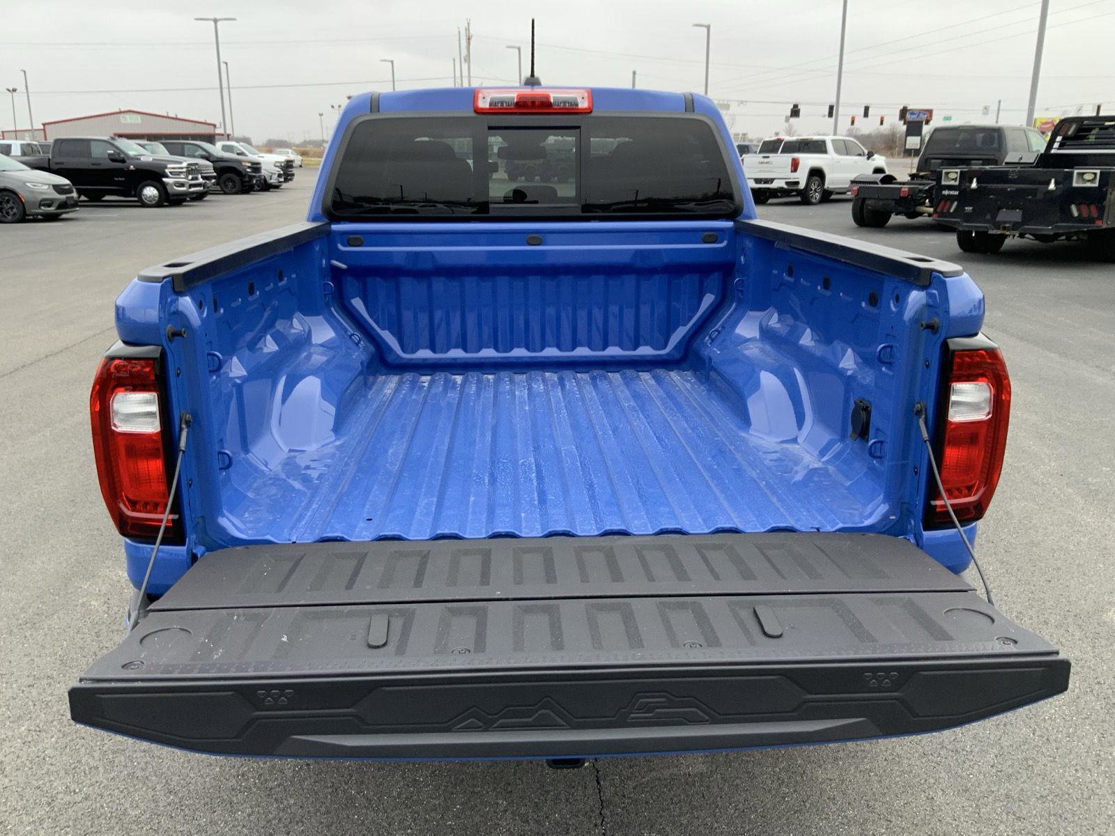 New 2026 GMC Canyon Elevation w/ Convenience Package image 11