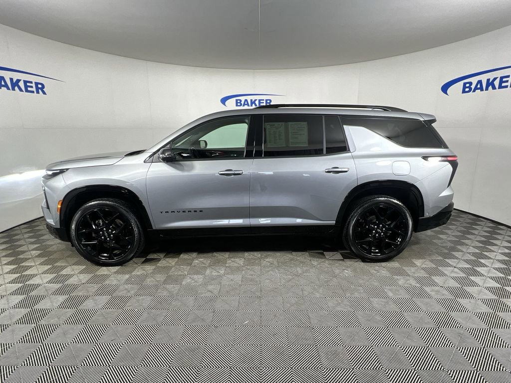 Used 2024 Chevrolet Traverse RS w/ LPO, Floor Liner Package AWD/4WD image 5