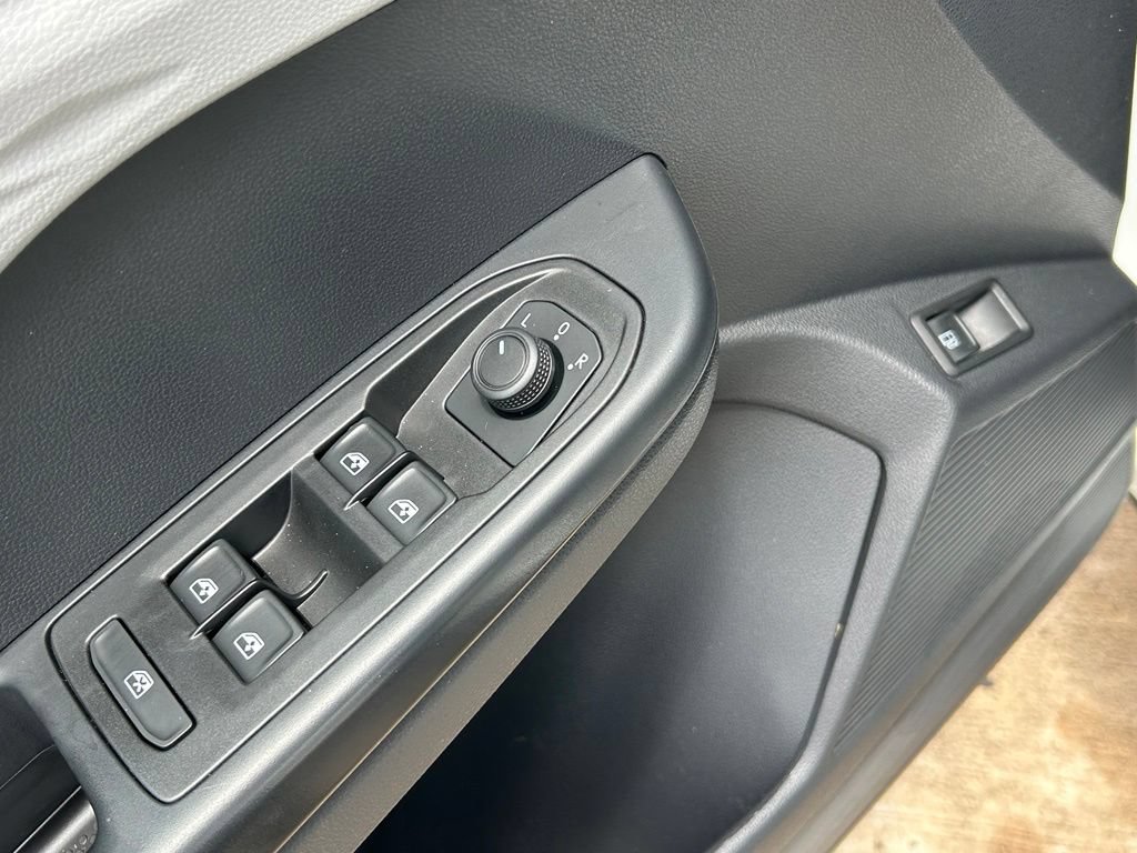 Used 2022 Volkswagen Taos S FWD image 19