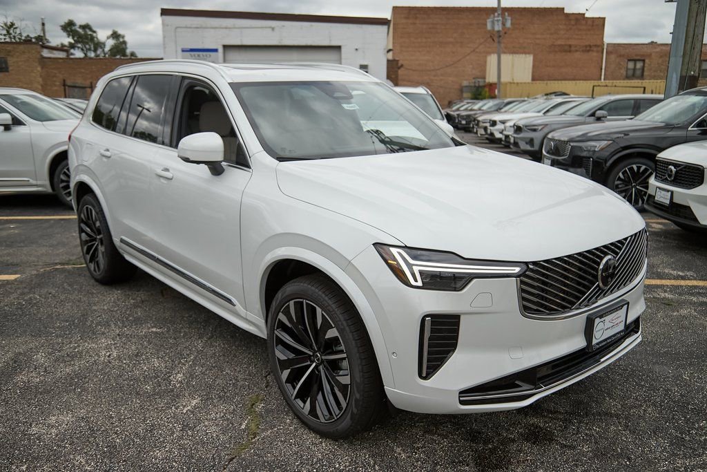 New 2026 Volvo XC90 B6 Plus w/ Protection Package Premier image 4