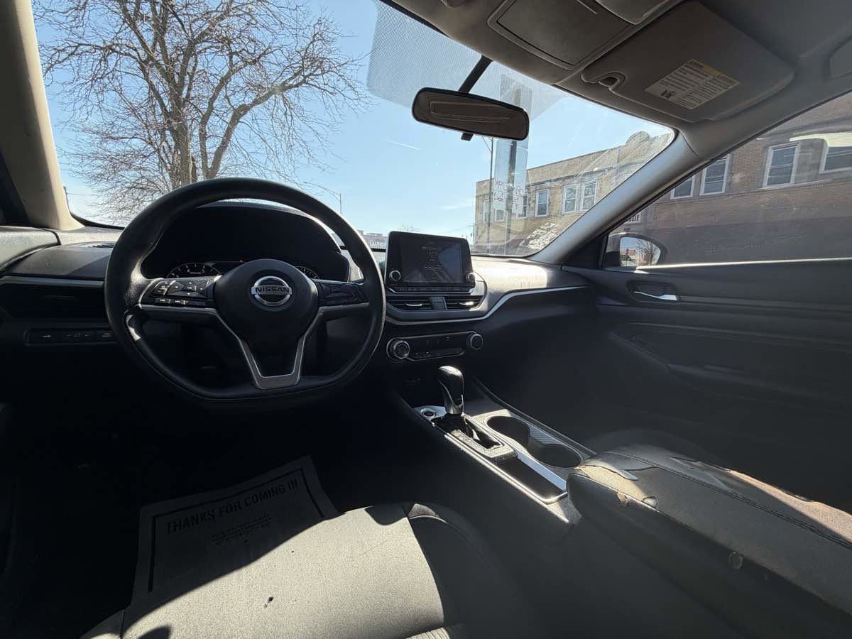 Used 2019 Nissan Altima 2.5 S FWD image 18