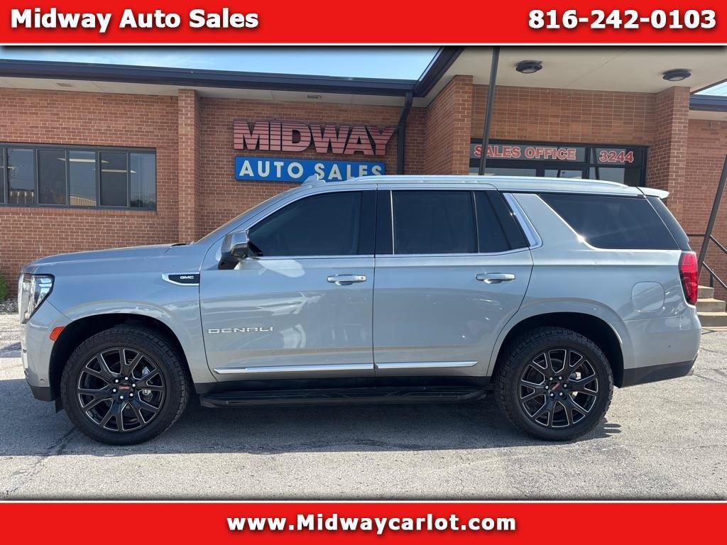 Used 2024 GMC Yukon Denali w/ Advanced Technology Package AWD/4WD image 1