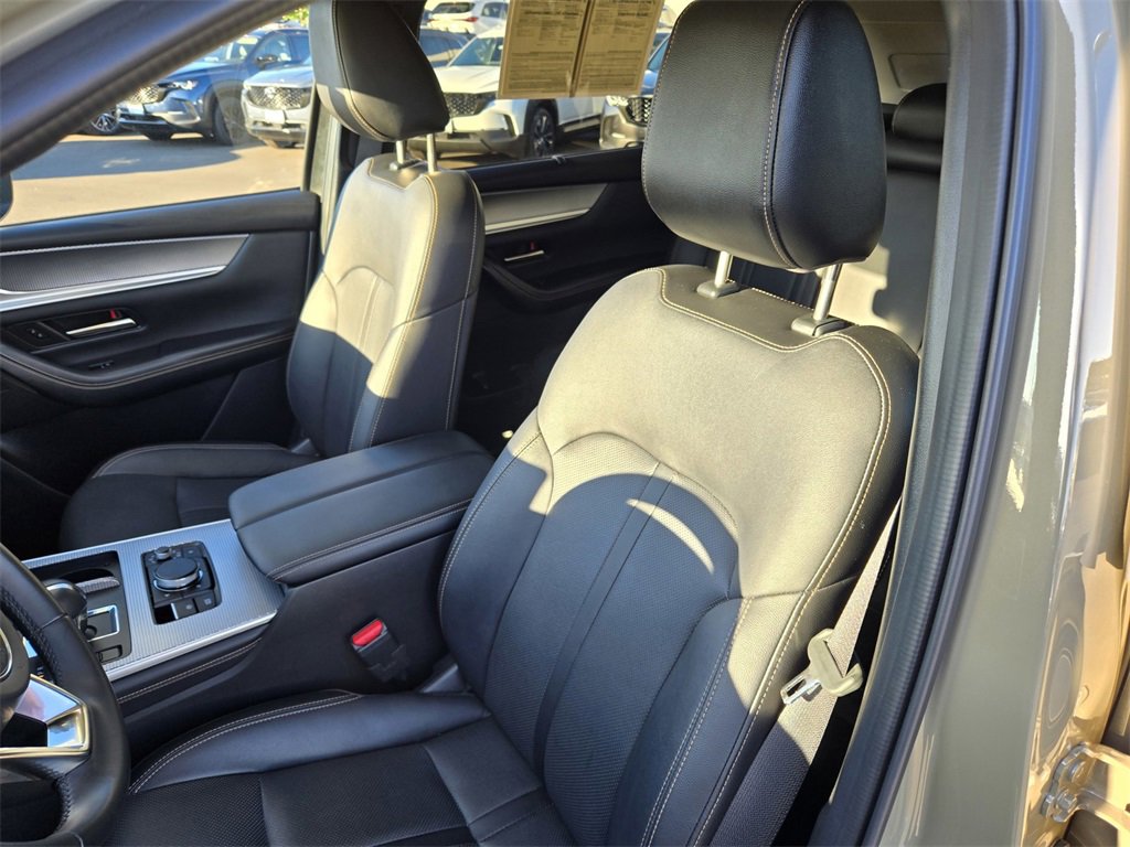 Certified 2025 MAZDA CX-70 Plug-In Hybrid w/ Premium Pkg image 15