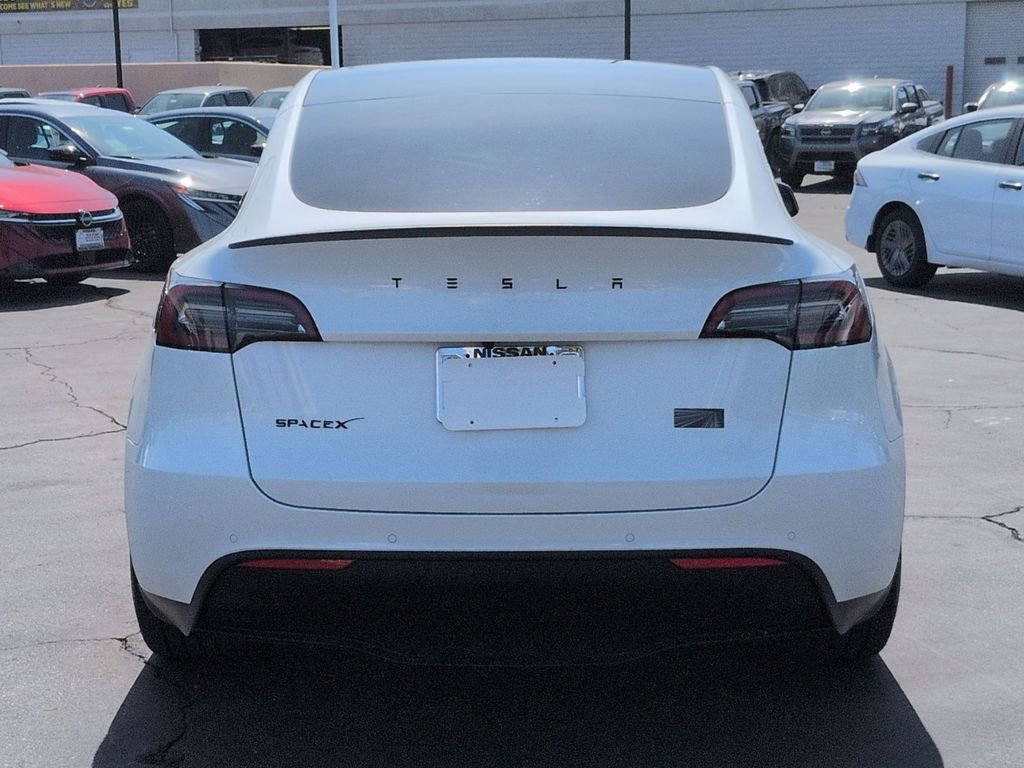 Used 2022 Tesla Model Y Performance image 4