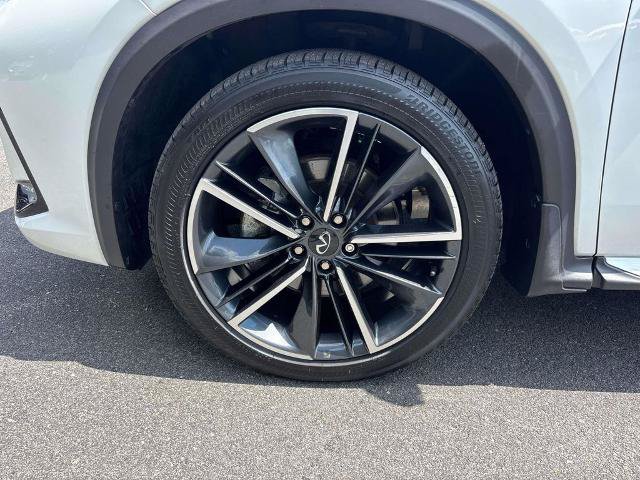 Certified 2023 INFINITI QX55 Sensory w/ Lighting Package AWD/4WD image 9