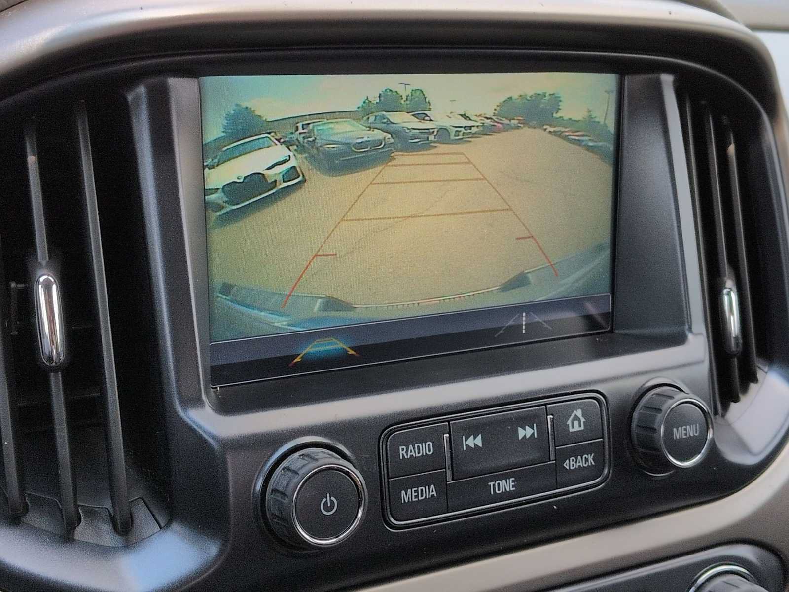 Used 2018 Chevrolet Colorado Z71 AWD/4WD image 30