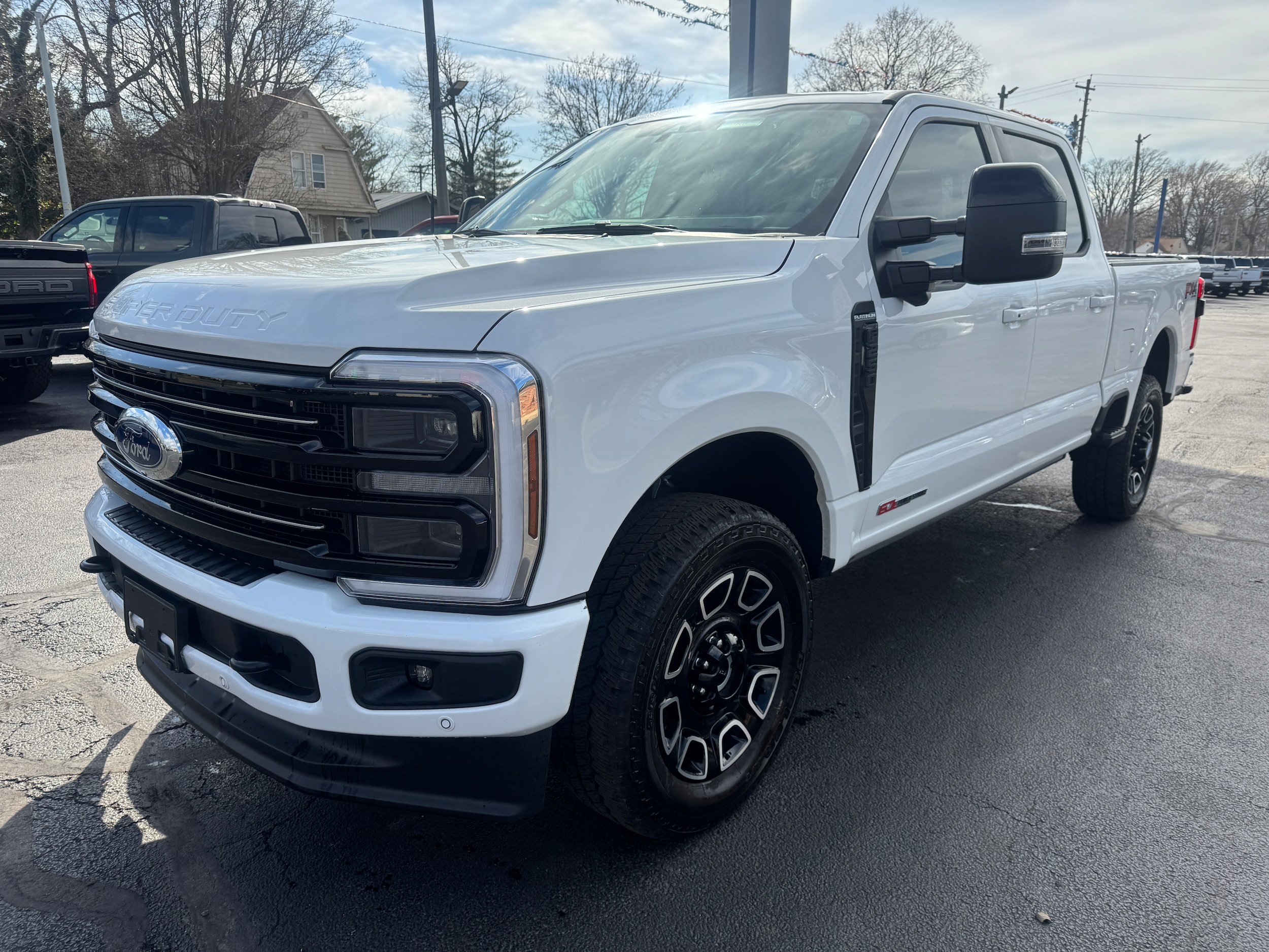 Used 2025 Ford F250 Platinum image 3