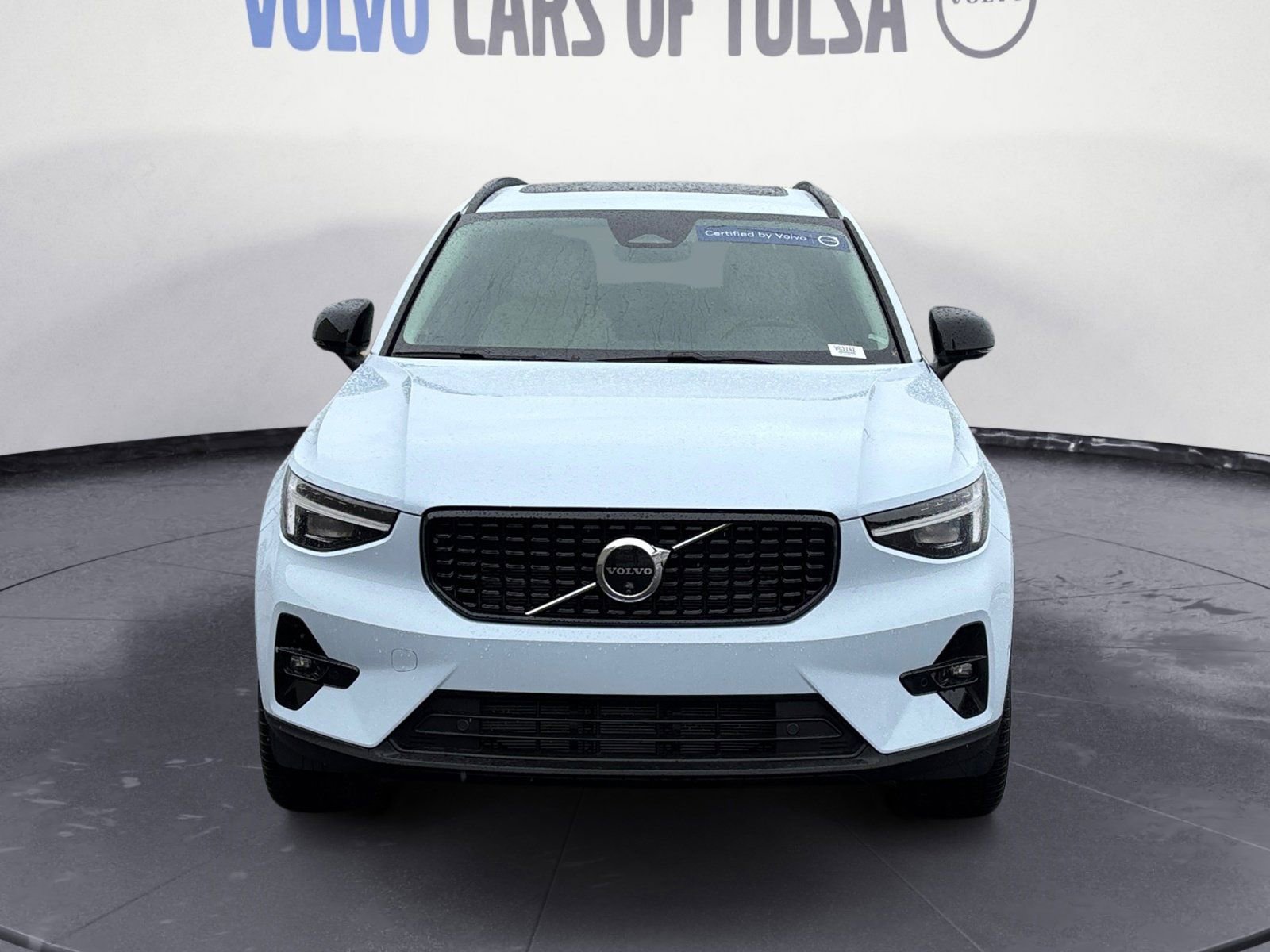 New 2025 Volvo XC40 B5 Plus w/ Protection Package Premier image 8