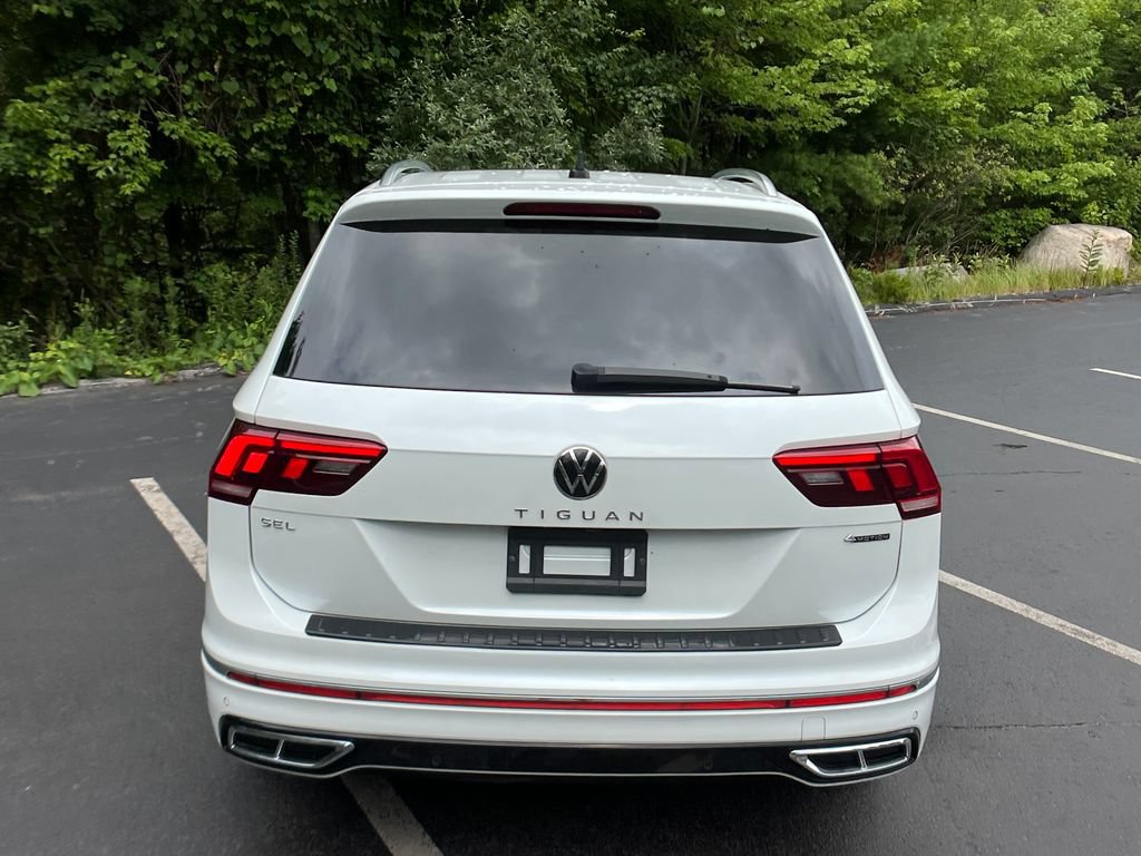 Used 2024 Volkswagen Tiguan SEL R-Line AWD/4WD image 4
