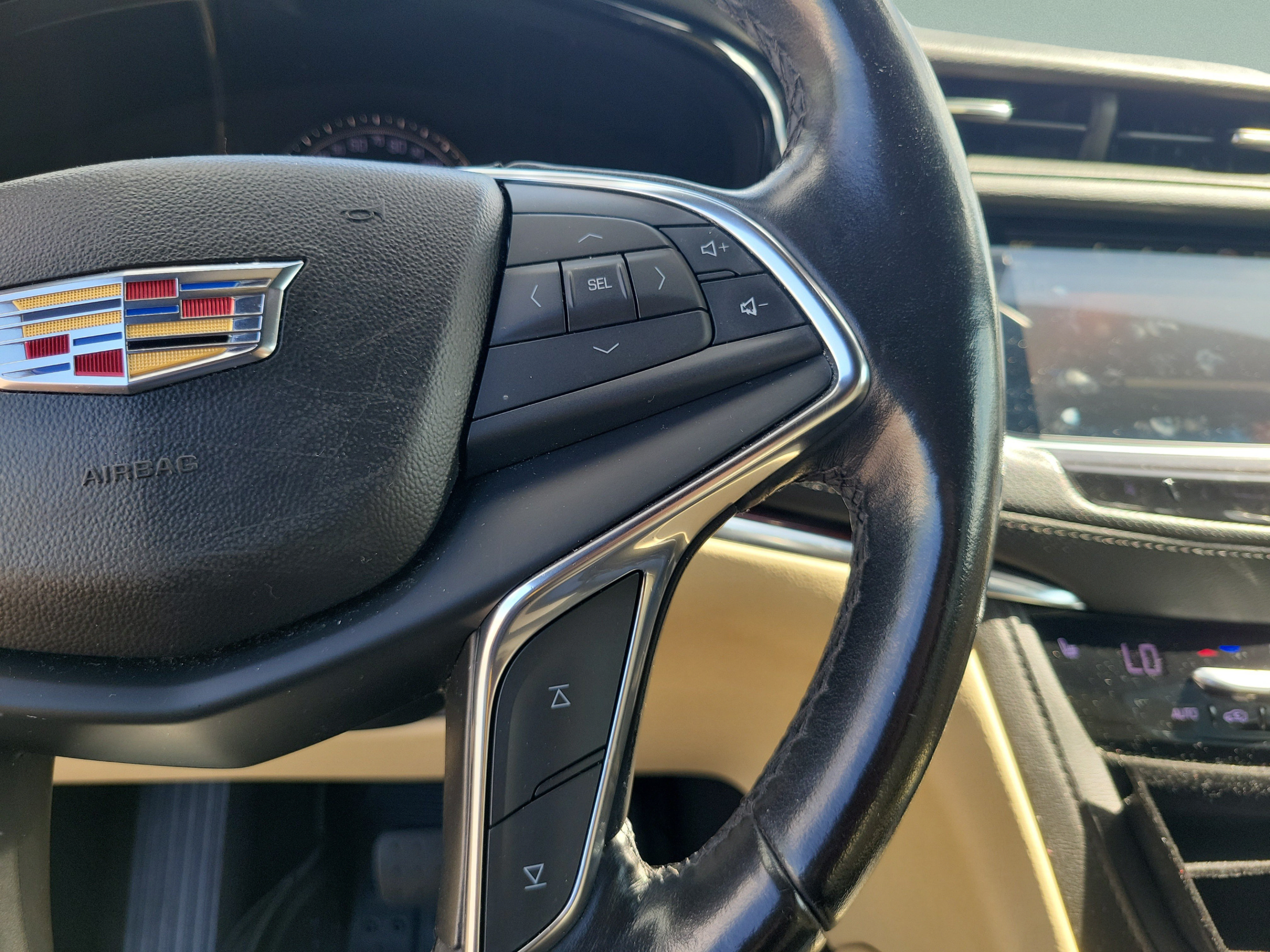 Used 2019 Cadillac XT5 Luxury FWD image 11
