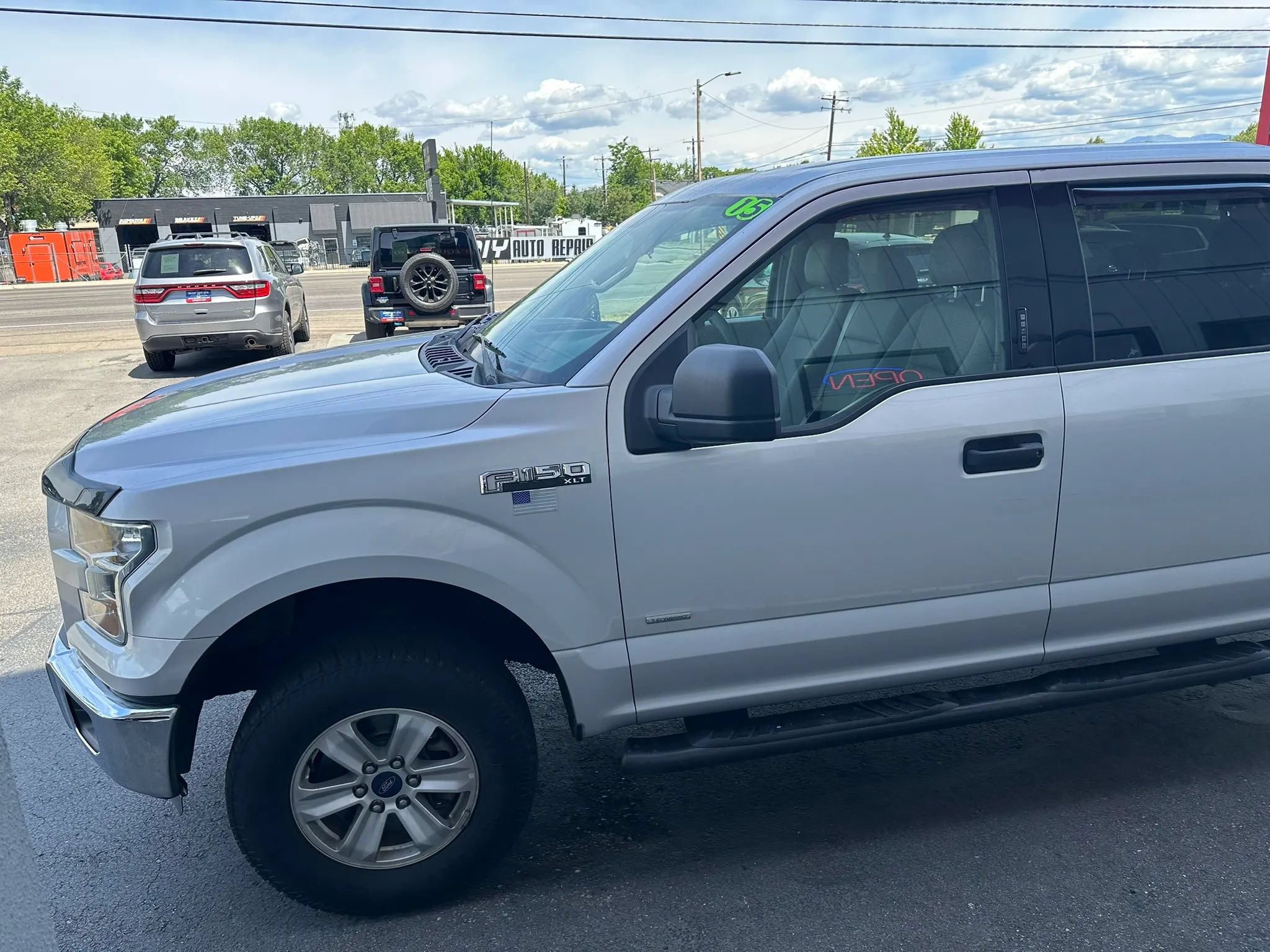 Used 2015 Ford F150 XLT AWD/4WD image 5