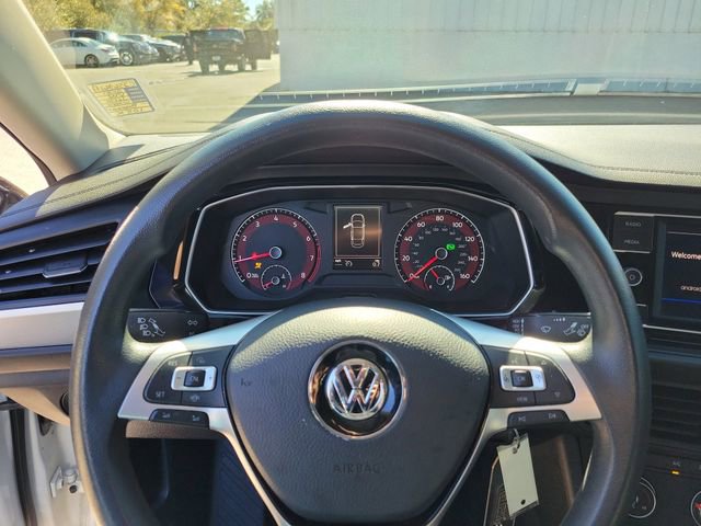 Used 2021 Volkswagen Jetta SE image 15