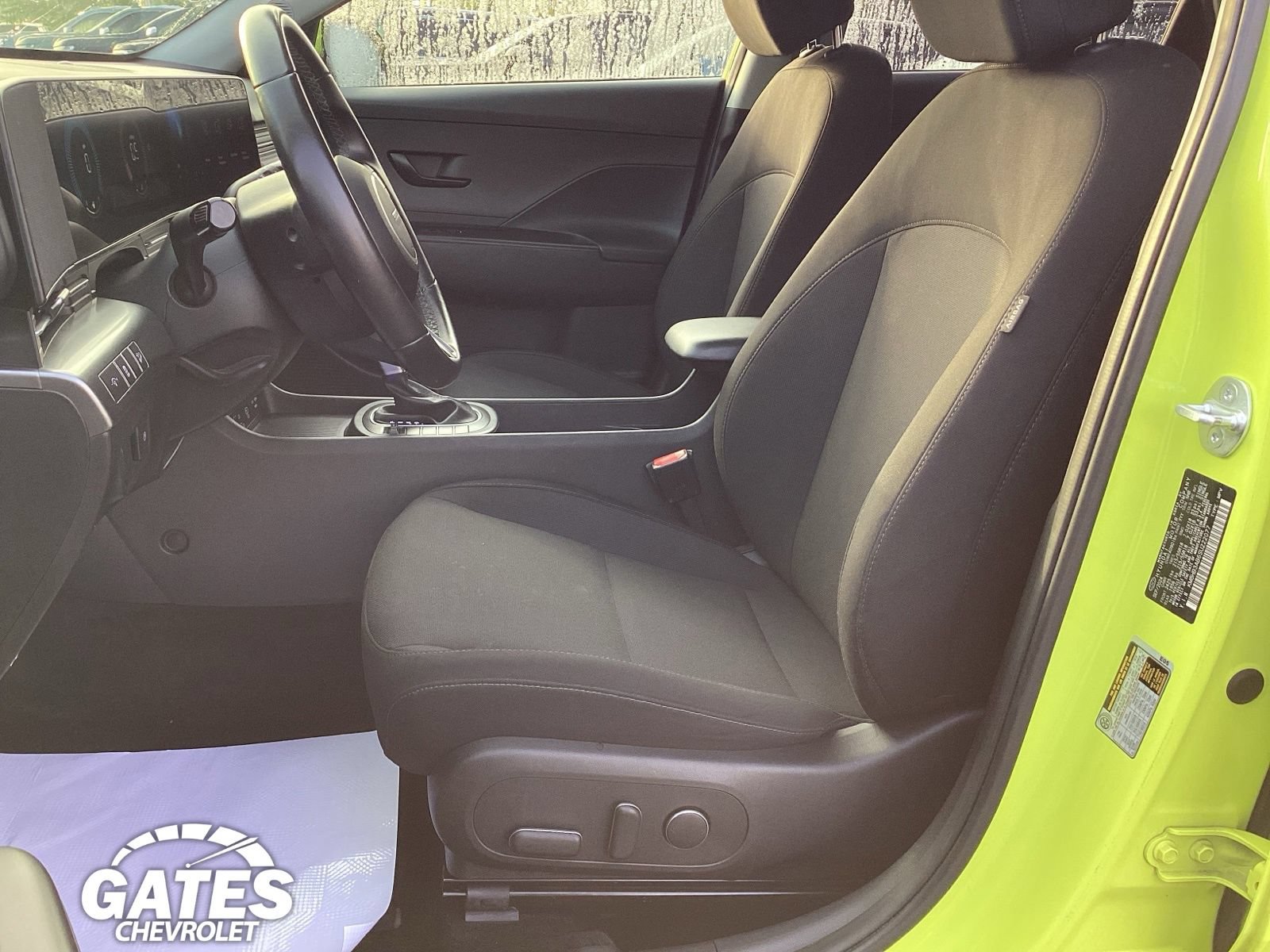 Used 2025 Hyundai Kona SEL FWD image 13