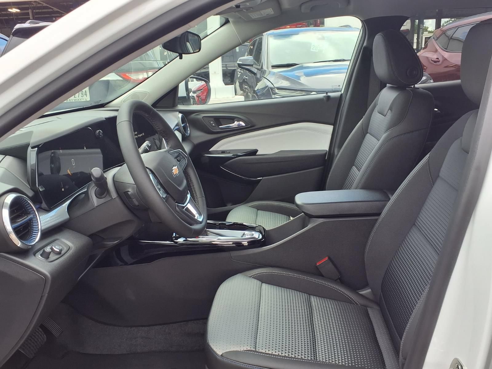 New 2026 Chevrolet Trax LT w/ Driver Confidence Package FWD image 13