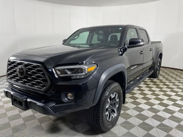 Used 2021 Toyota Tacoma TRD Off-Road w/ TRD Premium Off Road Package AWD/4WD image 4