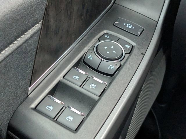 Used 2025 Ford F250 Lariat w/ Black Appearance Package image 23