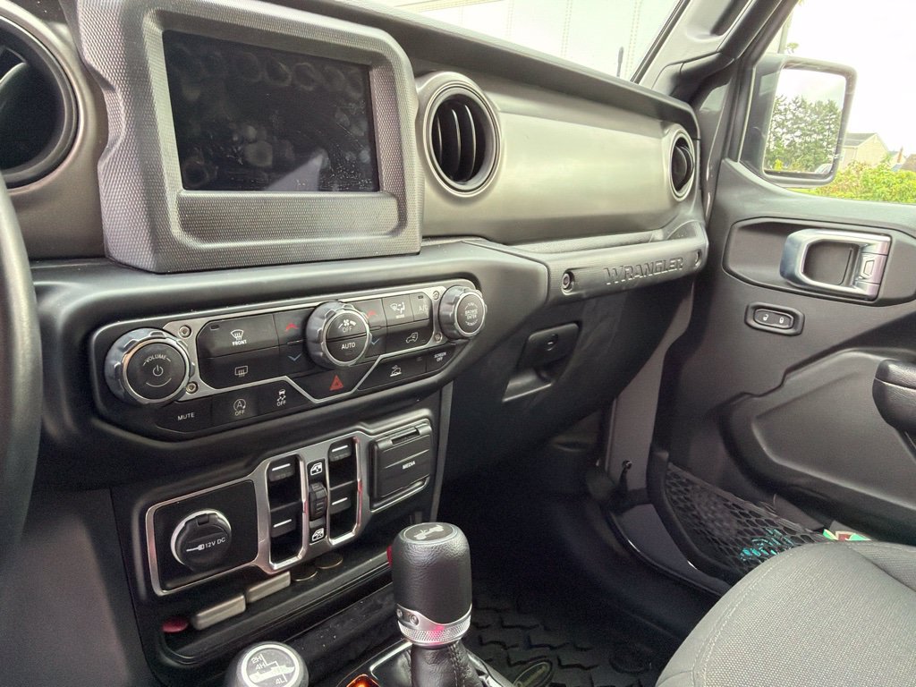 Used 2021 Jeep Wrangler Unlimited Sport AWD/4WD image 20