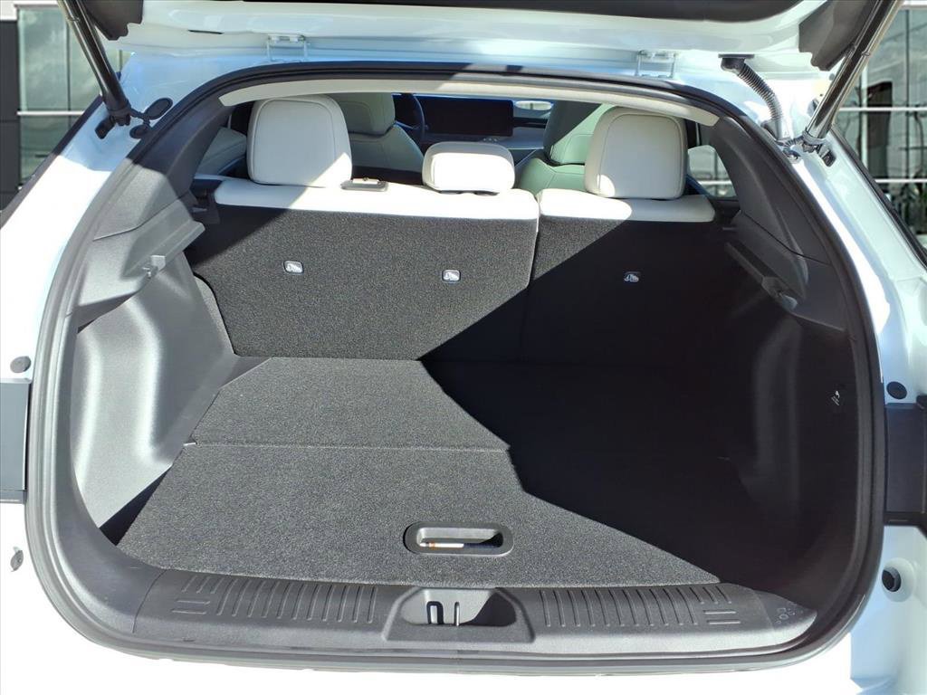 New 2026 Nissan Leaf Platinum+ FWD image 10