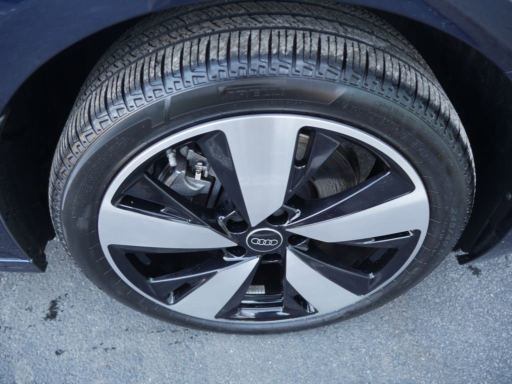 Used 2025 Audi A5 2.0T Premium Plus Sedan w/ Premium Plus image 14