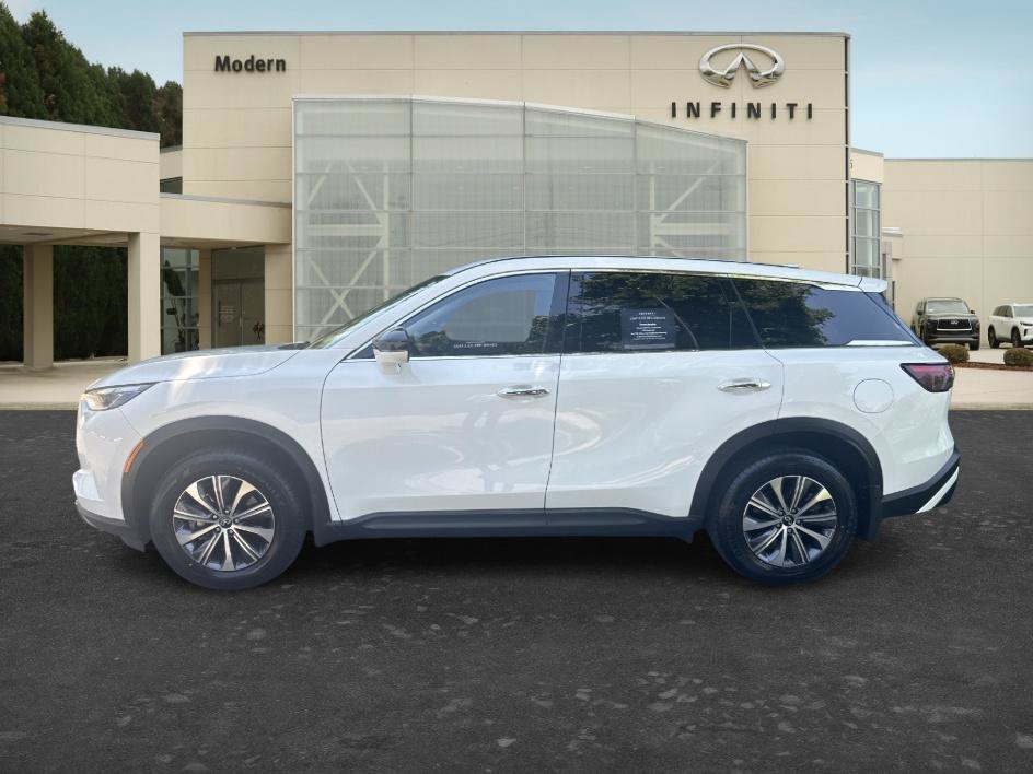 Certified 2025 INFINITI QX60 Pure w/ Cargo Package FWD image 7