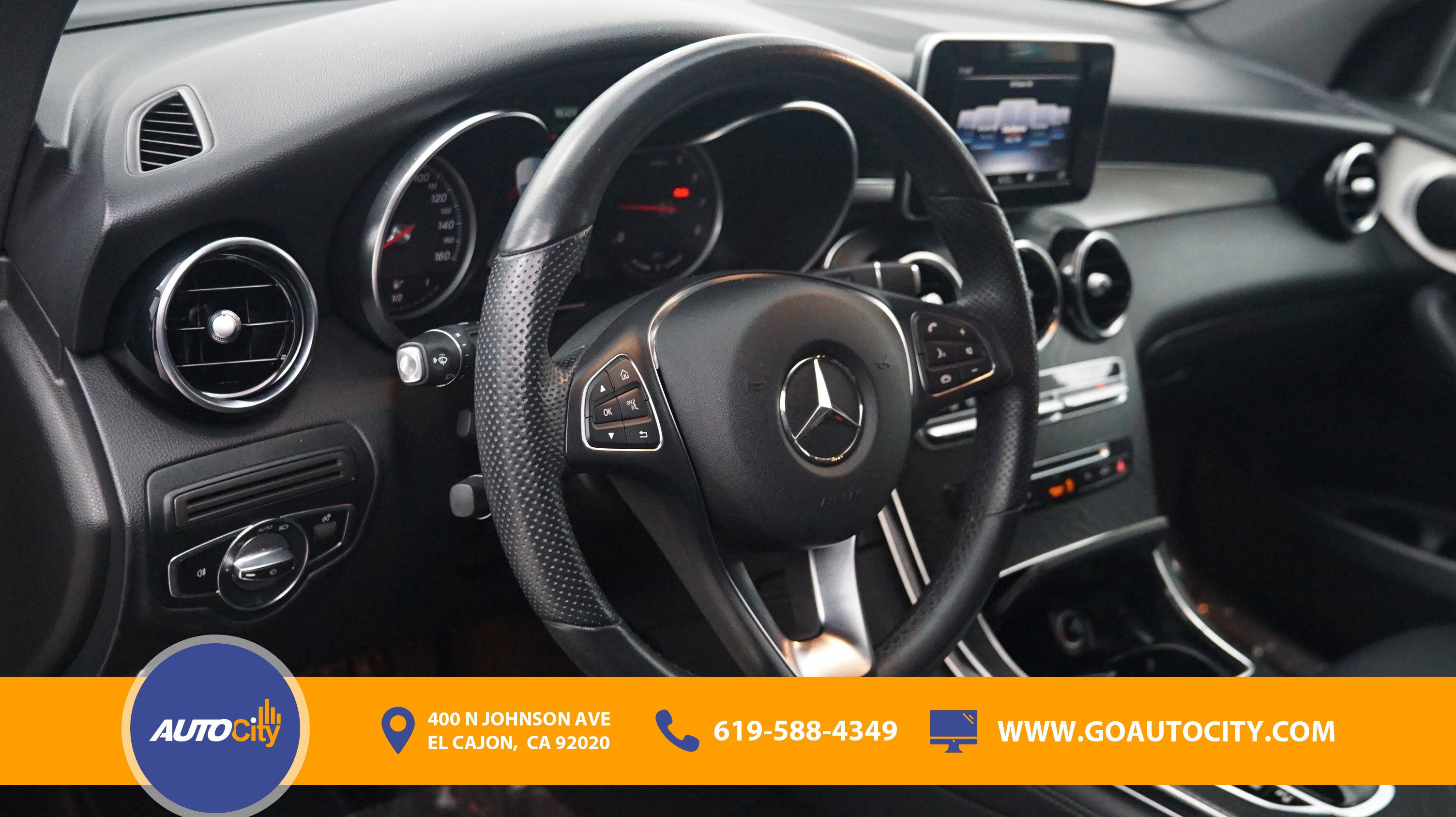 Used 2019 Mercedes-Benz GLC 350e 4MATIC image 17