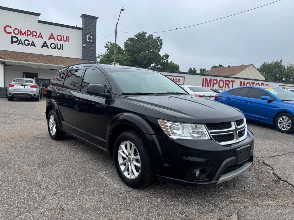 Used 2017 Dodge Journey SXT w/ Premium Group image 2