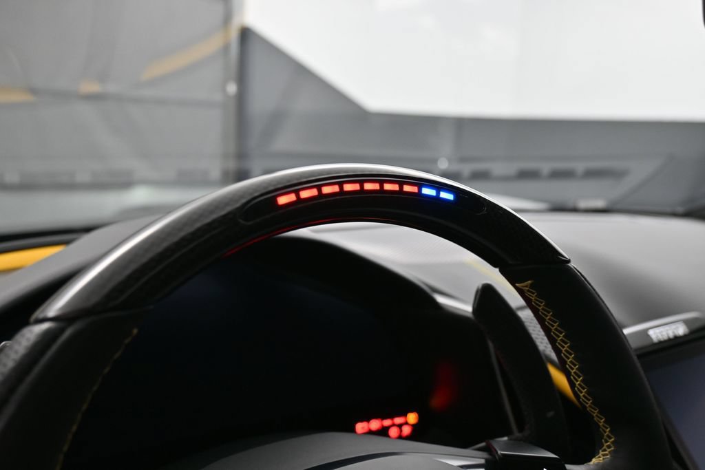 Used 2022 Ferrari Roma RWD image 18