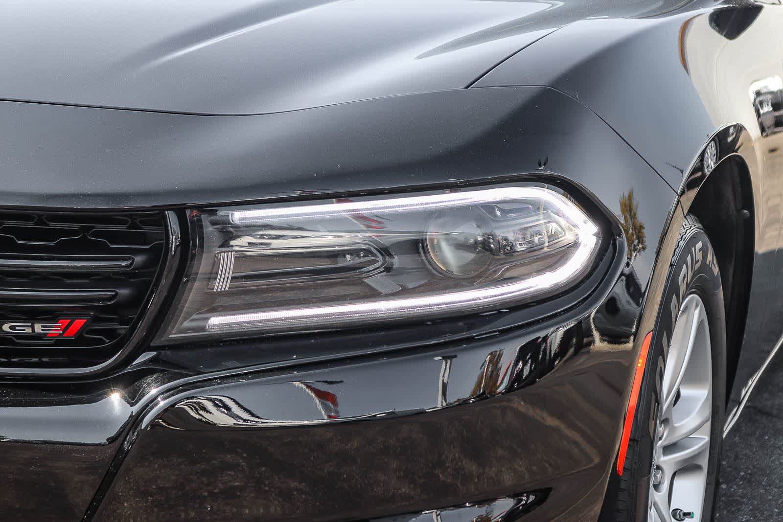 Used 2022 Dodge Charger SXT RWD image 7