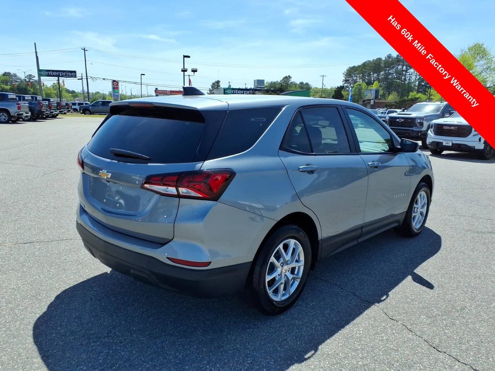 Used 2024 Chevrolet Equinox LS w/ LS Convenience Package image 5