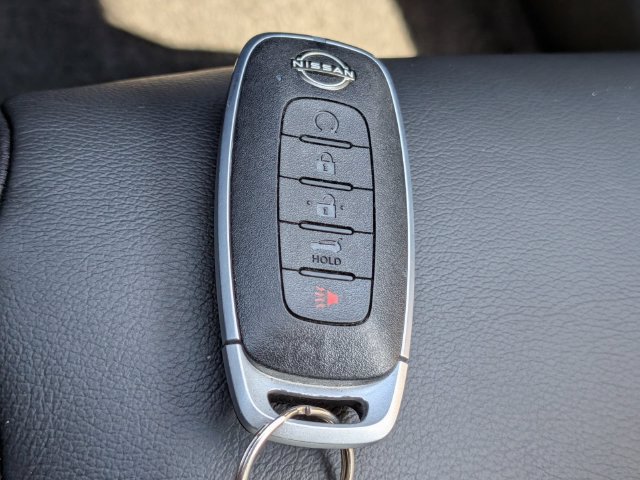 Used 2026 Nissan Rogue SL AWD/4WD image 33