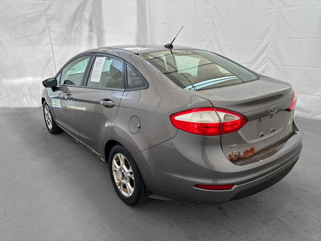 Used 2014 Ford Fiesta SE FWD image 4