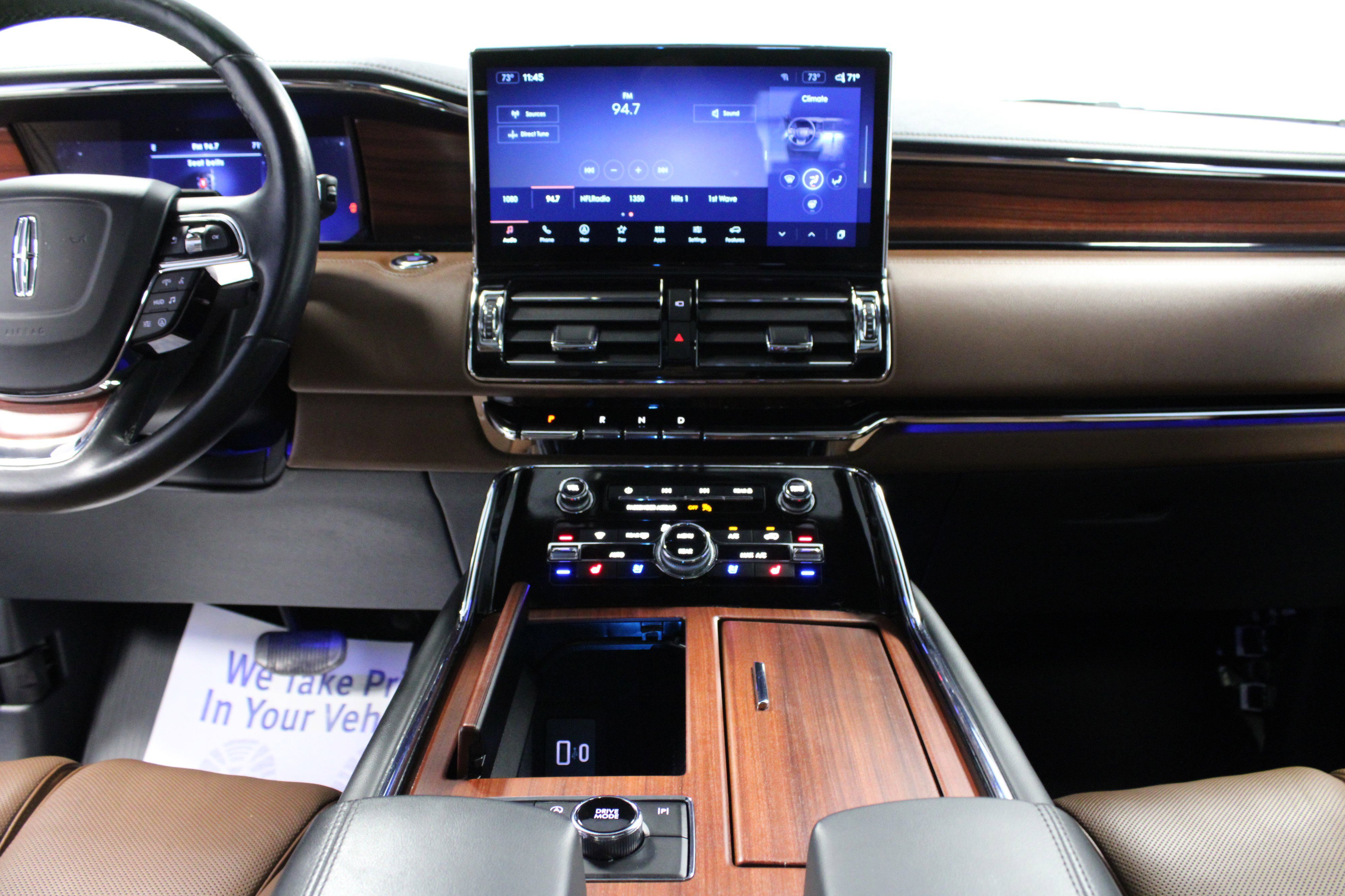 Used 2024 Lincoln Navigator Reserve AWD/4WD image 19