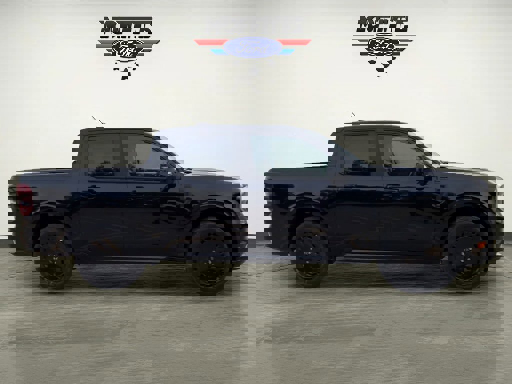 New 2026 Ford Maverick Lobo image 6