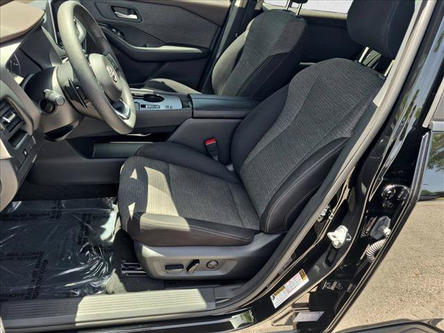 Used 2023 Nissan Rogue SV FWD image 15