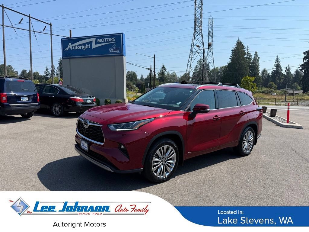 Used 2026 Toyota Highlander Platinum AWD/4WD image 1