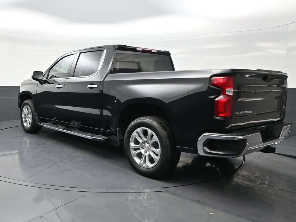 Used 2022 Chevrolet Silverado 1500 LTZ w/ LTZ Premium Package RWD image 3
