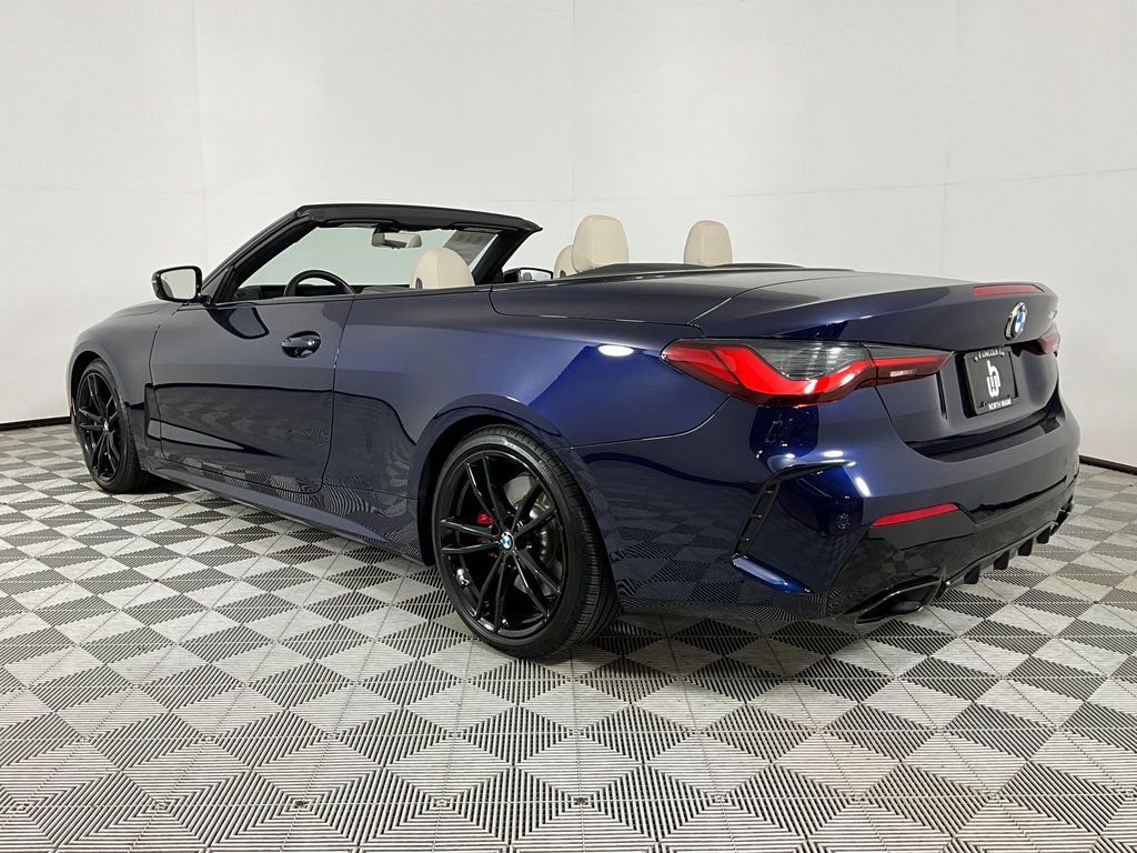 Used 2024 BMW M440i Convertible w/ Premium Package image 4