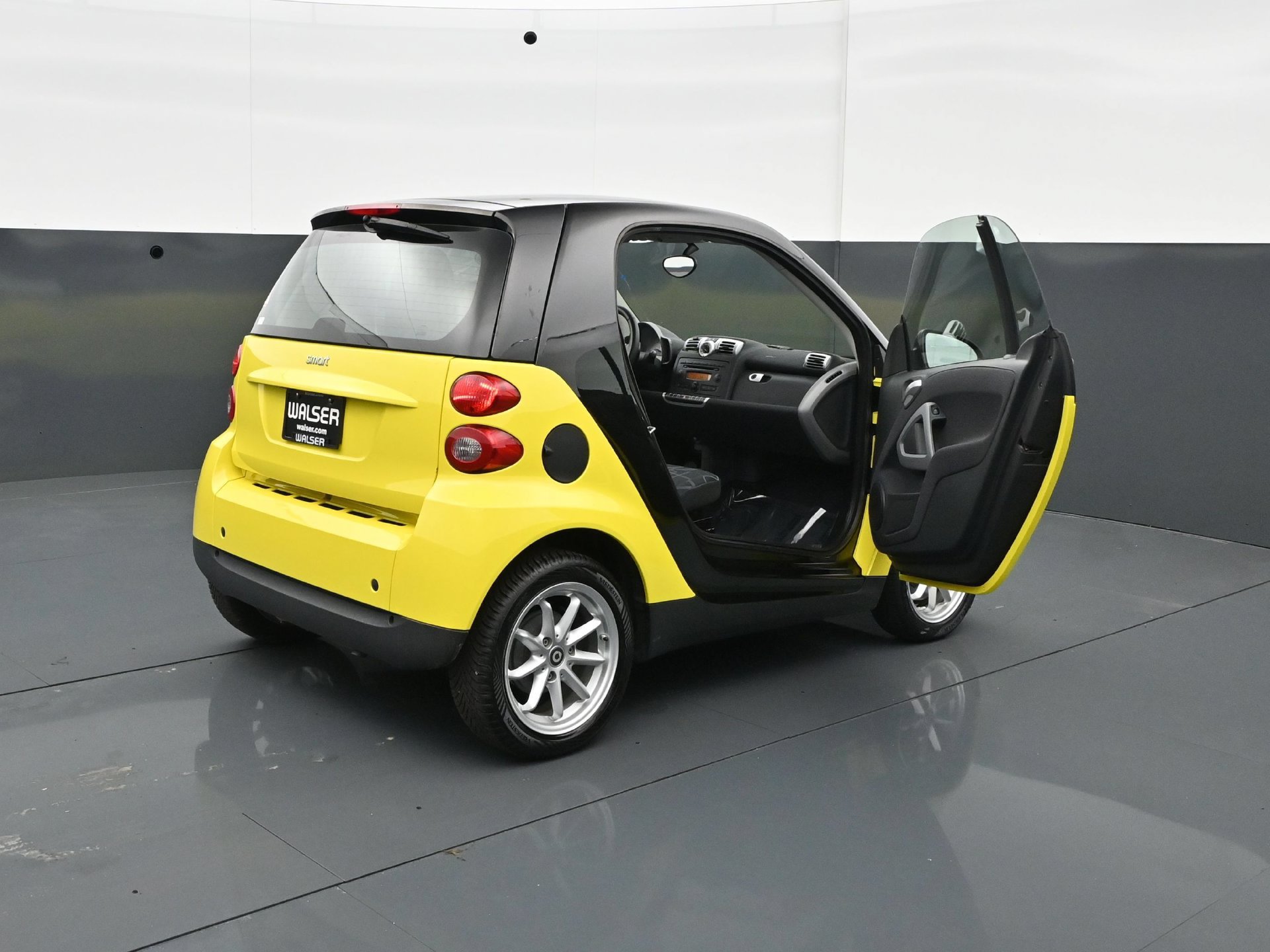 Used 2008 smart fortwo passion RWD image 26