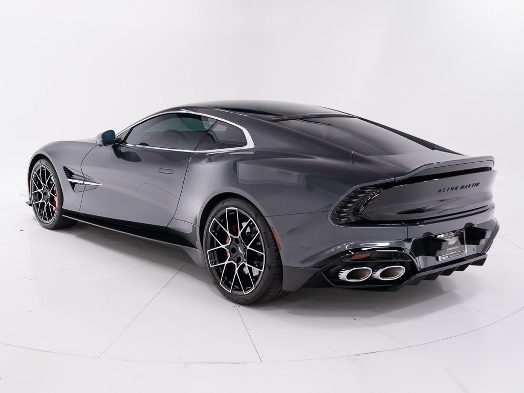 Used 2025 Aston Martin Vanquish RWD image 3