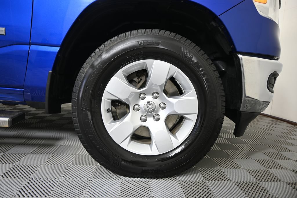 Used 2019 RAM 1500 Big Horn AWD/4WD image 12