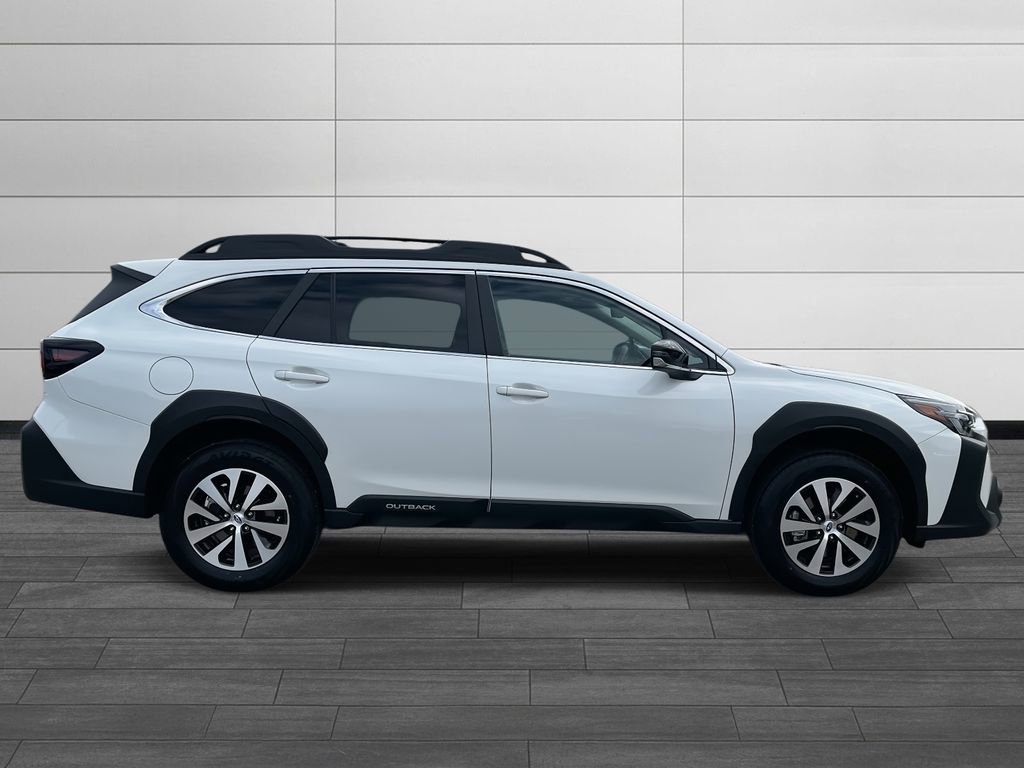 Certified 2025 Subaru Outback Premium w/ Popular Package #1A AWD/4WD image 2