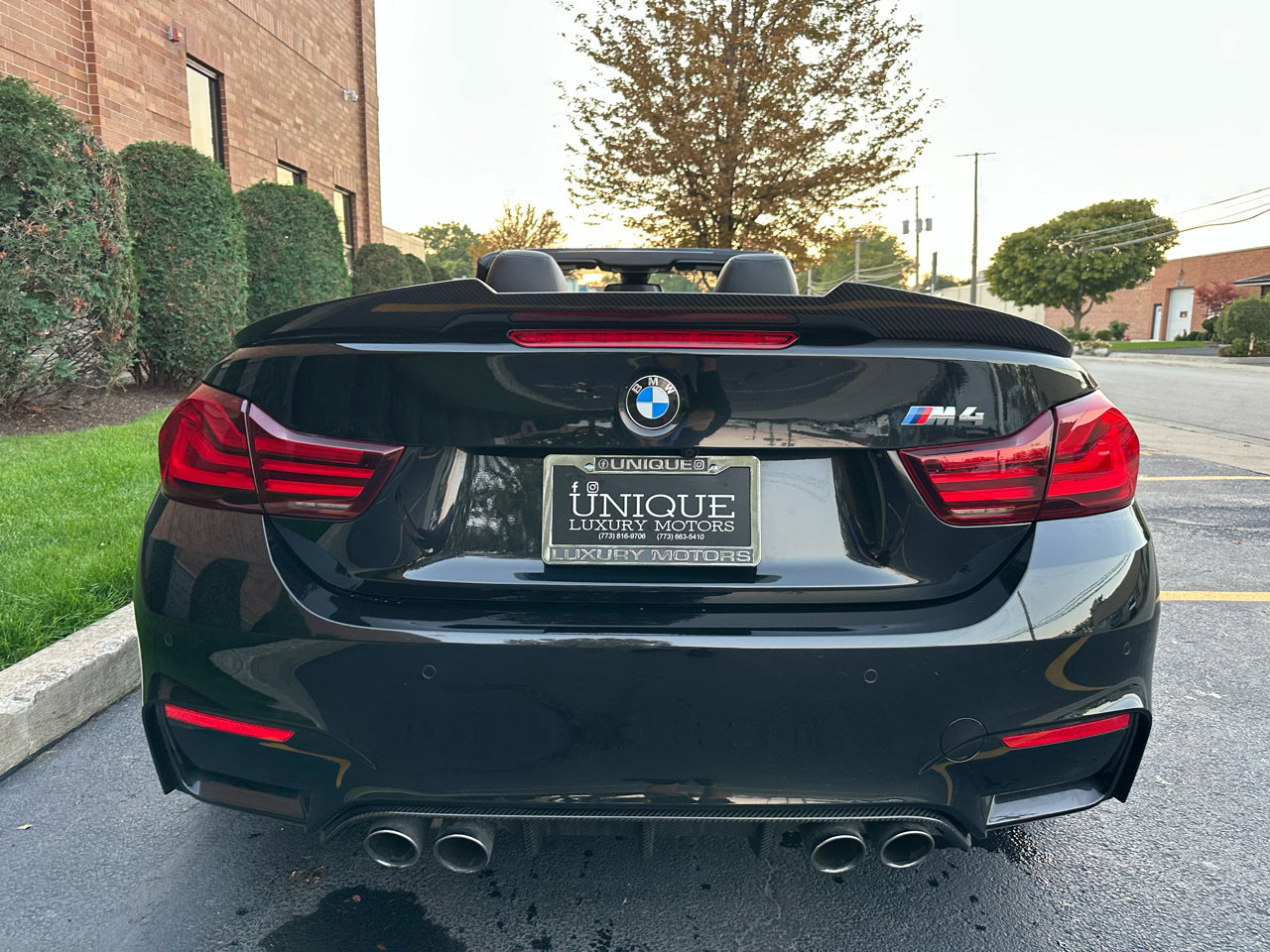 Used 2020 BMW M4 Convertible image 30