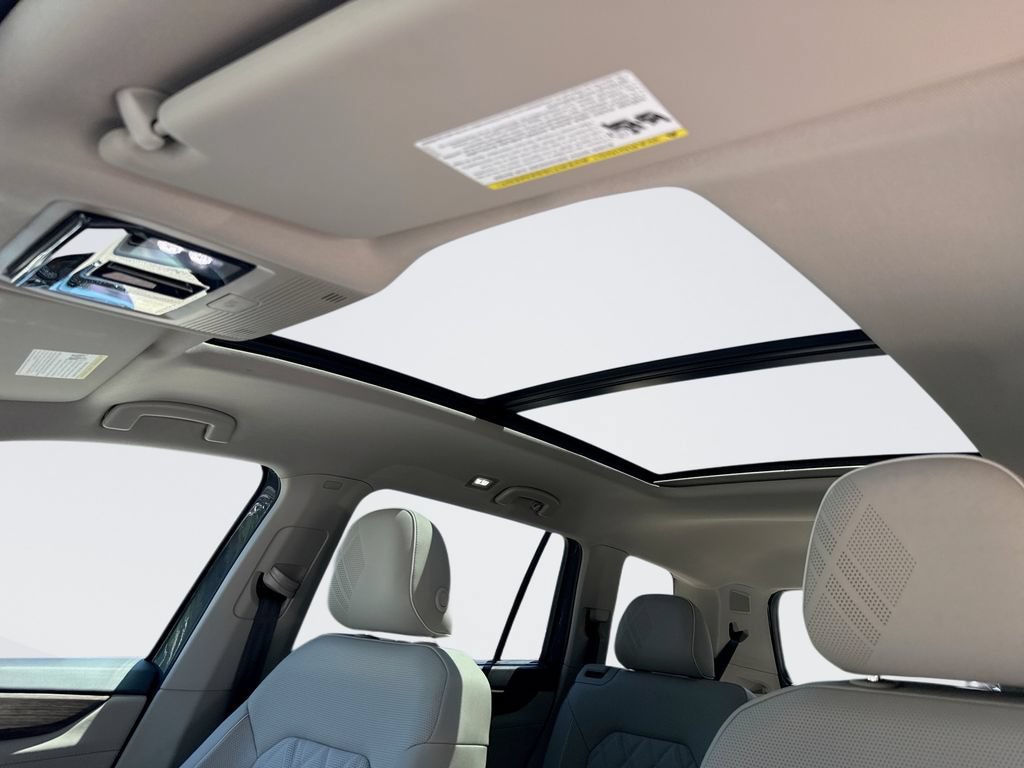 New 2026 Volkswagen Atlas SEL Premium R-Line AWD/4WD image 16