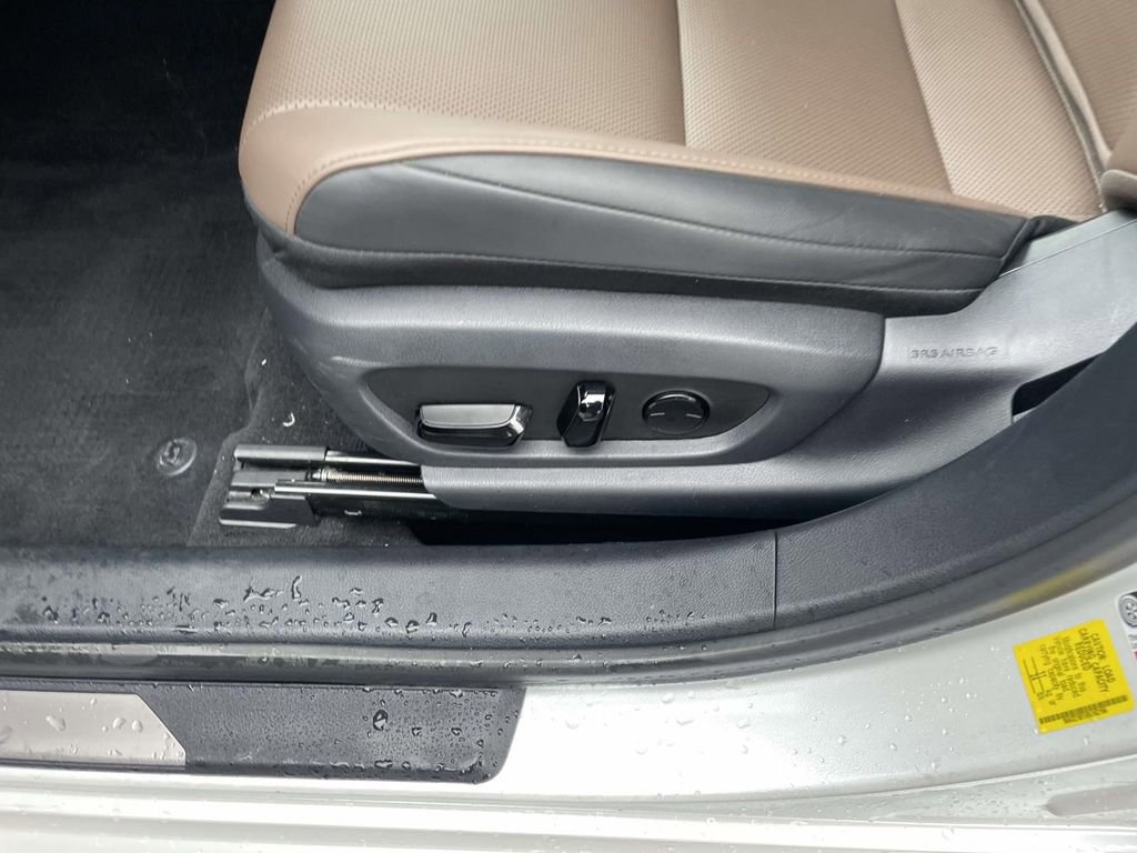 Used 2024 Lexus ES 350 350 image 30