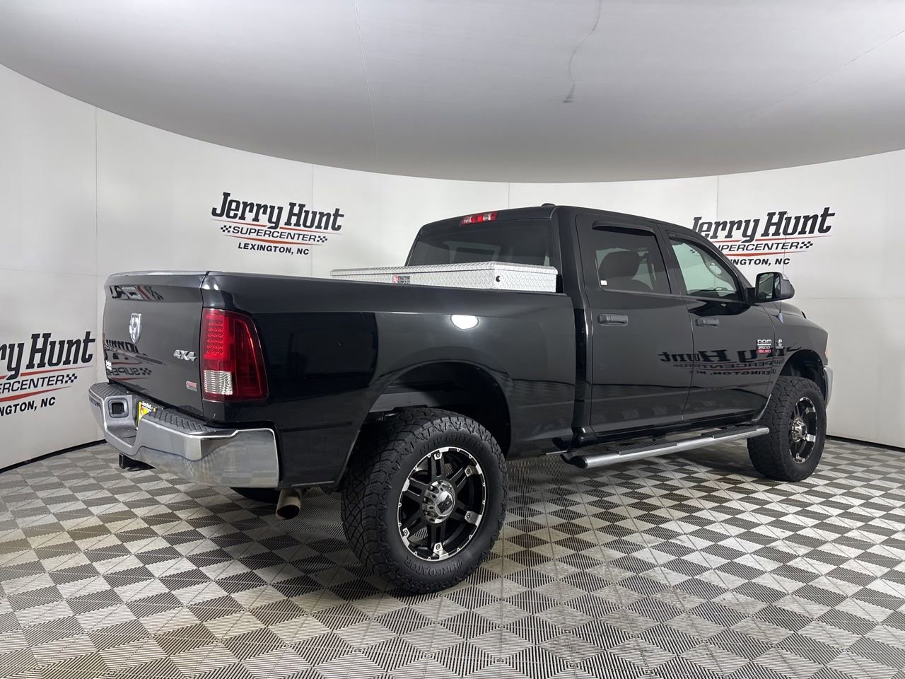 Used 2012 RAM 2500 ST w/ Chrome Appearance Group AWD/4WD image 4
